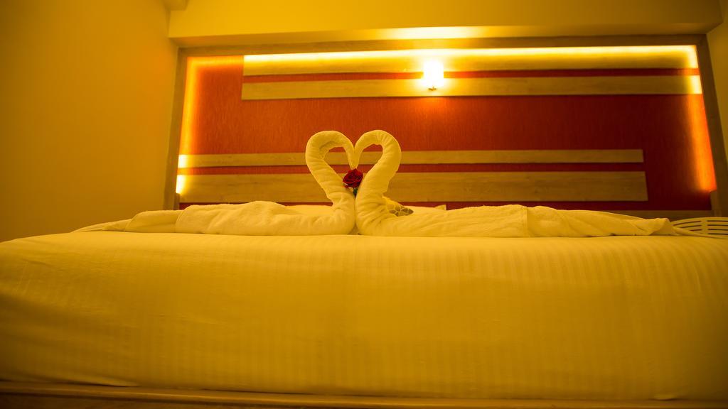 Hotel Radha Prasad Erode Exterior photo